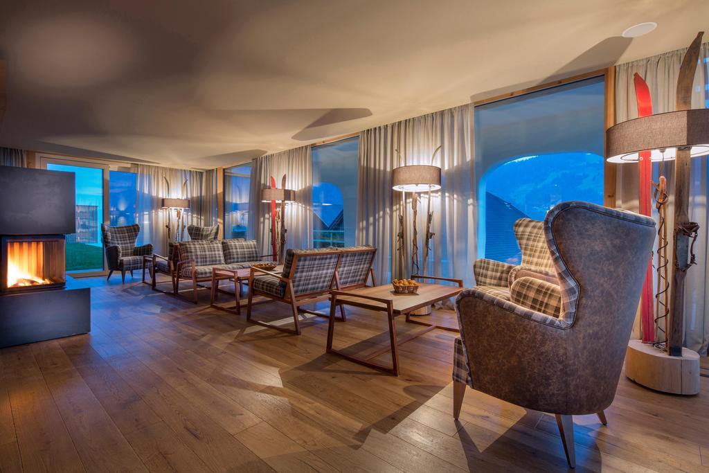 Moelgg Dolomites Residence ซาน วิจลิโอ ดิ มาเรบเบ ภายนอก รูปภาพ